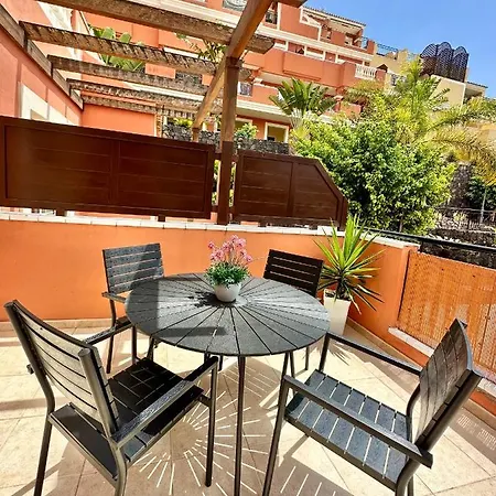 Apartment Sunny & Heated Pool